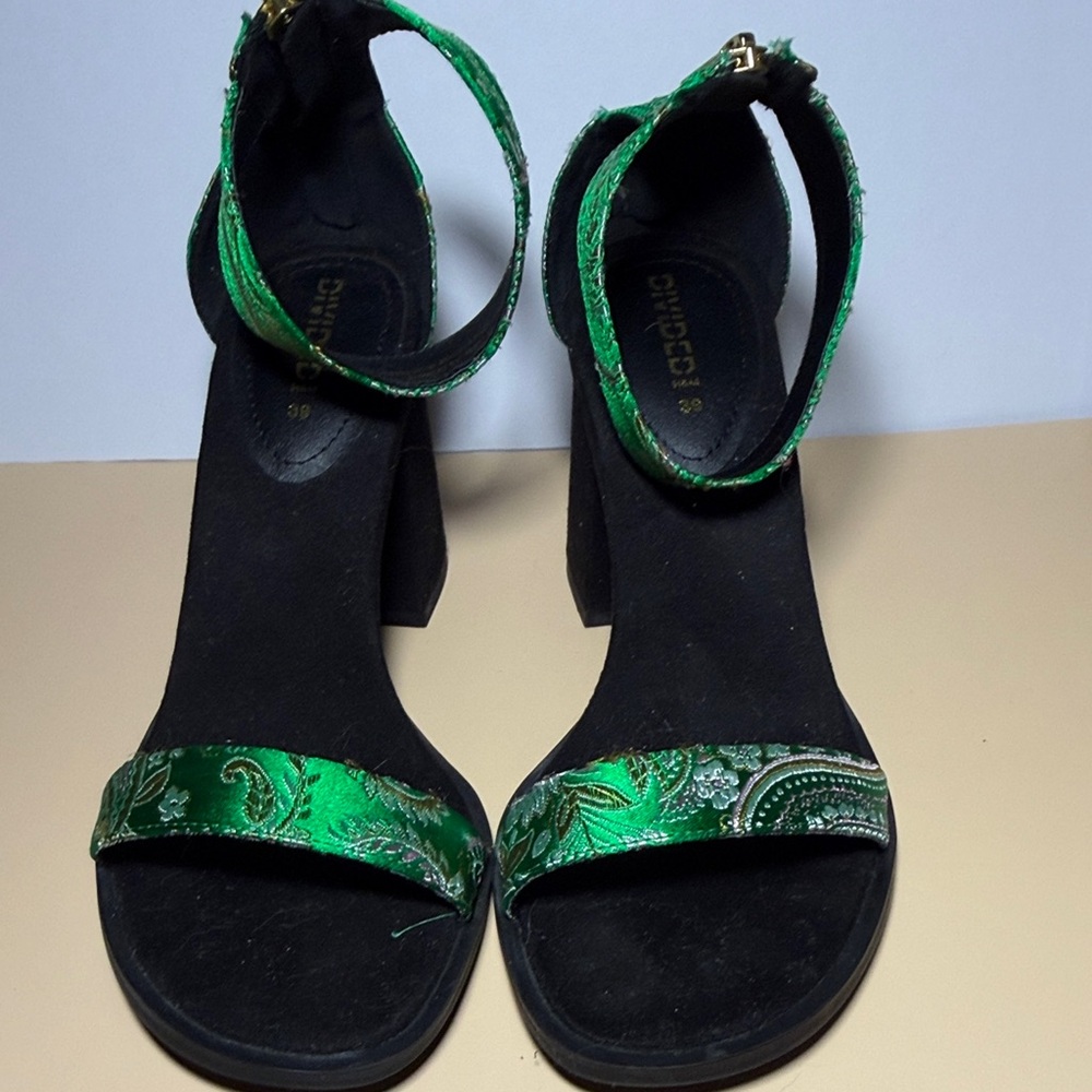 Divided Black Block-Heel Sandals with Green Paisley Straps